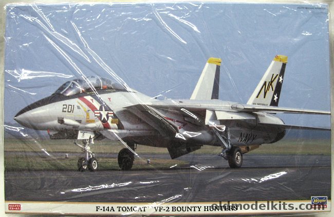Hasegawa 1/48 F-14A Tomcat - VF-2 'Bounty Hunters' USS Enterprise / VF-111 Sundowners USS Carl Vinson, 09797 plastic model kit